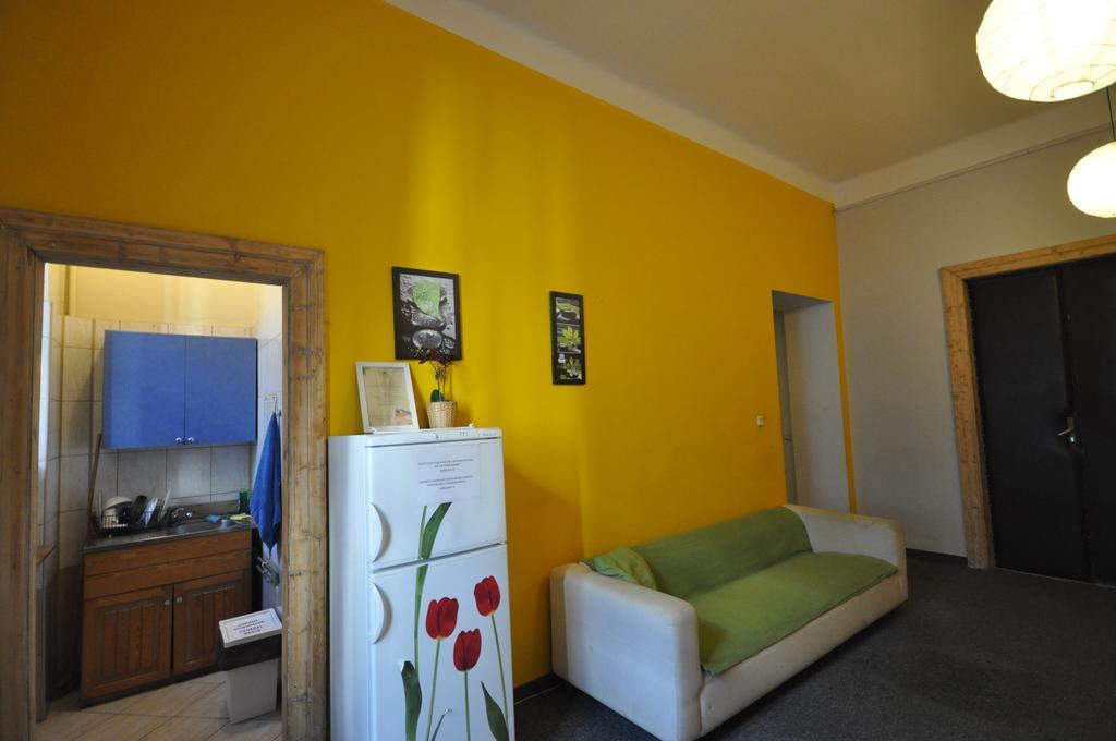 Hostel Yellow Cracovia Esterno foto