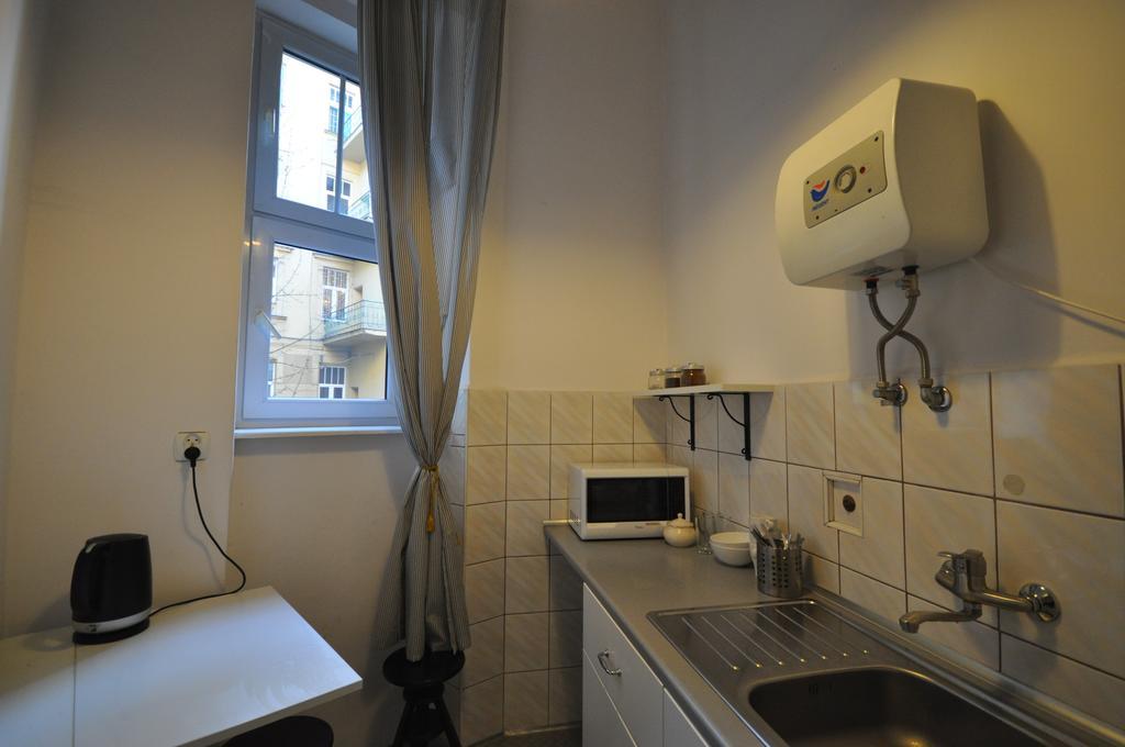 Hostel Yellow Cracovia Esterno foto