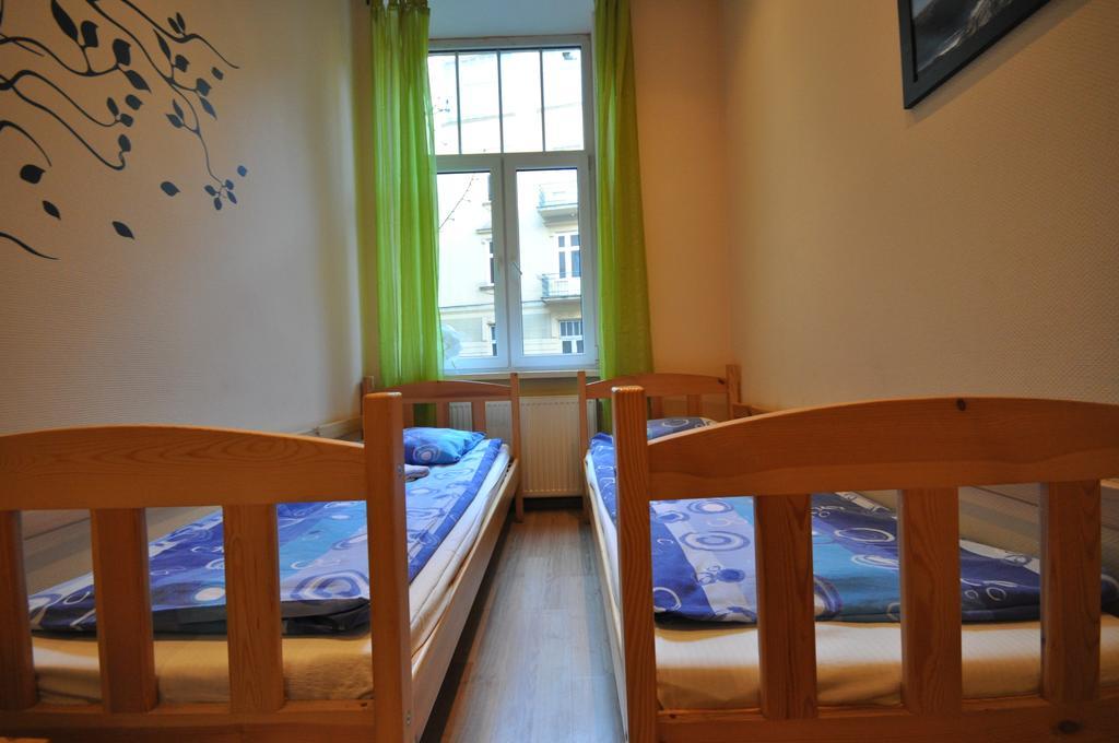 Hostel Yellow Cracovia Esterno foto